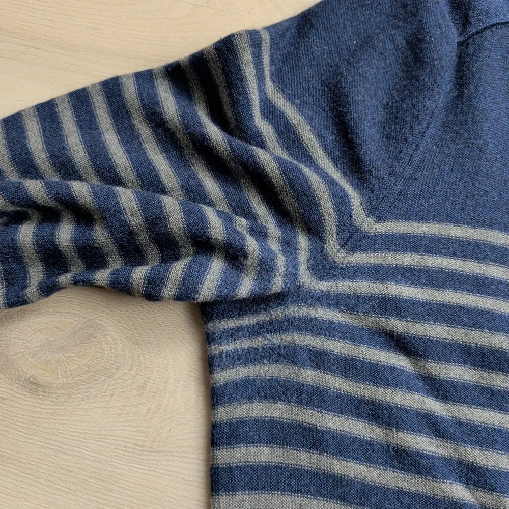 Banana Republic Sweater Mens‎ XL Blue Striped Merino Wool Crew Neck Long Sleeve